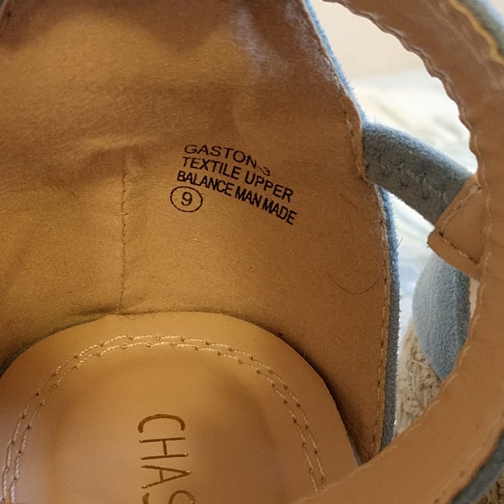 Chase + Chloe Wedge Sandle - Picture 5 of 8